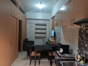 Amanda and Cossette Staycation