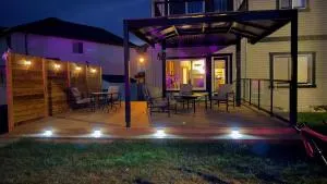 Lake Chestermere Retreat, 5BR-Sleep 9 Near Calgary - Strathmore