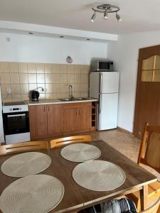 Studio dwupokojowe z łazienką i kuchnią