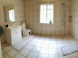 Cottage with Farmyard Garden on the Sunshine Coast