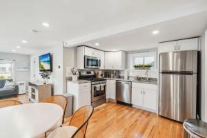 Beachfront Parking Salisbury Beach Retreat