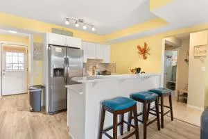 Walk to Beach Playground Lighthouse North End - 索尔兹伯里