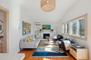 Harley's House Minutes to Beach Backyard - Exeter