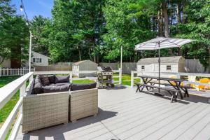 Fenced-in Yard Work From Home Elwyn Park