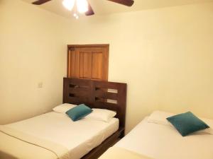 West End condo Shuttle free OW