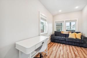 Seaside Serenity Steps to Beach Deck & Porch