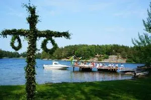 Munkholmens smultronställe - Nämdö