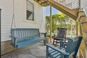 Professionally Designed Porch Swing Renovated - Seabrook