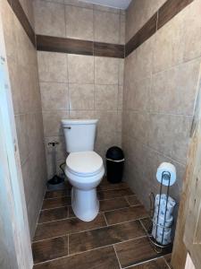Sister Lakes Glamping Cabin at Wonder Woods #3