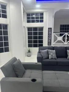 Bay Road Manor - DʼArbeau