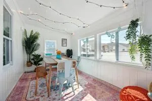 Lorraine's Landing 2 Min to Beach Pet-Friendly - Exeter