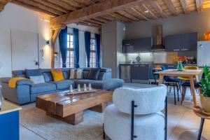 Appartements Balthazar, Parking gratuit, Vue privilegiee sur la Cathedrale, WiFi HD, Centre-Ville de Troyes : photos des chambres
