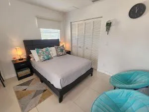 Golden Aparments - Orangetree