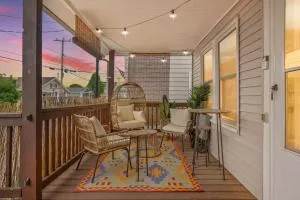 Steps to Beach Fireplace Pat's Porch - Exeter