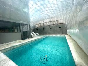 ViviSierras, Carlos Paz casa centro frente al lago, pileta climatizada, 4 dormitorios, 3 baños, quincho