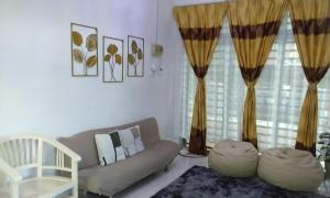 AL DHAKIYA HOMESTAY KULIM 3r2b