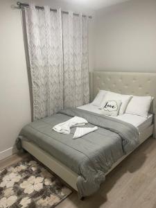 Modern suite in basement Upland