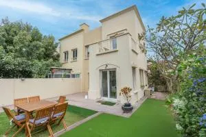 Tranquil 3BR Villa in Springs Community - Sleeps 7 - Dubai