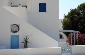 Adelphi Apartments Santorini Greece