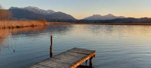 AlpenChiemsee – Top FeWo m. Bergblick u. Seenähe (3 Zi., 86 qm)