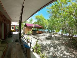 Awom Brothers Dive Homestay