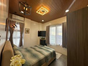 3 Storey Modern Contemporary Guest House