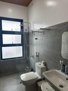 3 Storey Modern Contemporary Guest House