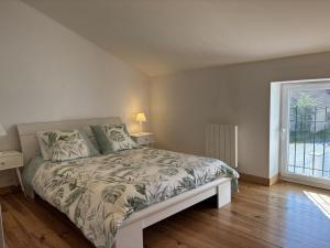 Maisons de vacances Gite chaleureux avec jardin clos en Auvergne - FR-1-489-573 : photos des chambres