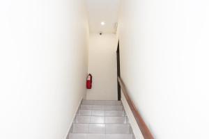 Hotel Shri Putiri