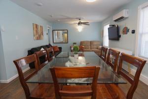 The BEST 4 Bedroom 2 Bathroom Beach Block