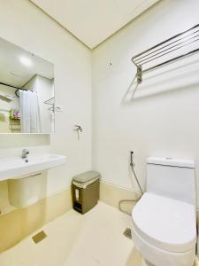 SM 10 Minimalist Serene Spot