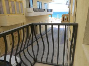 Apartment with Sea View room in Pebbles apartment 1