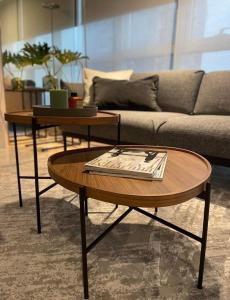 uptown parksuites tower 2