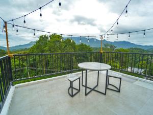 Oasis Apartment with Pool in Vythiri