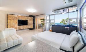 Pohang Pine Wave Spa Pension