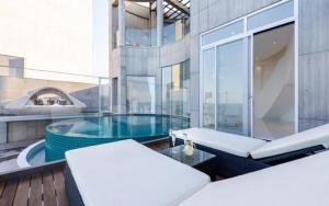 Pohang Escape Ocean View Pool Villa
