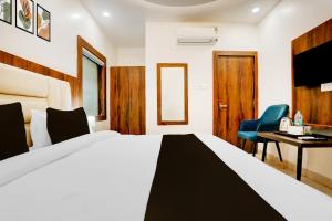 Hotel O Shree Madhav Hotel