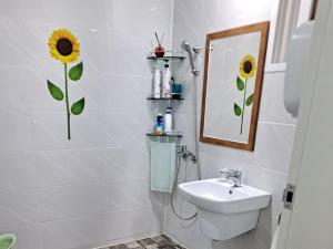 Yangyang Haewasol House