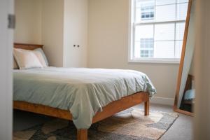 3 Bed Family Retreat Classic Charm With Park Views