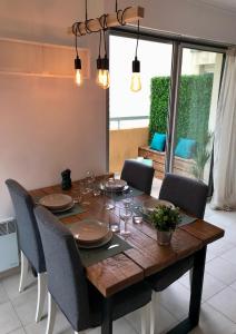 Beautiful 2-room with pool, wifi, Netflix