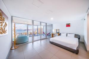 Geojae Sanggaksokeui Jip Pesnion Jangmok branch