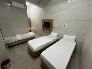 Vrajvashi-Home Stay - Dwarka