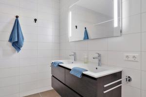 Uithaven 1B Kamperland, view of harbour