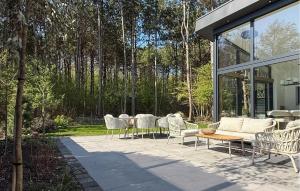 Cozy Home In Ouddorp With Wifi