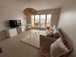 Appartement 50 m2 Le Lavandou - vue mer - plage - commerces