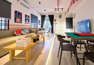 Cozy Staycation Home BBQ Mahjong 11 Pax Bukit Indah JB