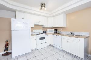 Paradise Canyon Golf Resort - Luxury Condo M407