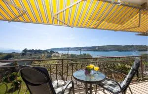 Awesome Apartment In Trogir With Wifi - Divulje