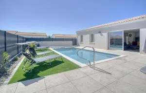 Nice Home In Semussac - Corme-Écluse