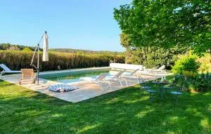 Nice Home In Saint-Géraud-De-Corps - Grands Champs